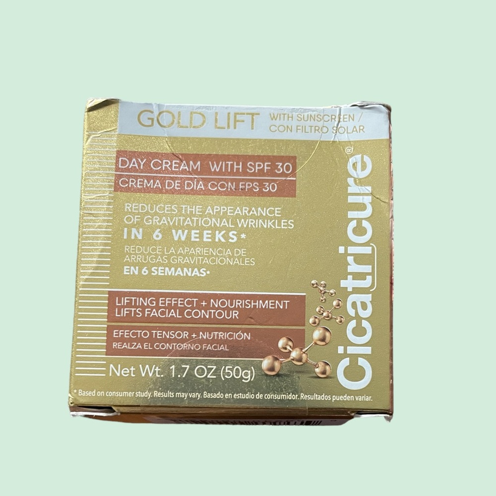 Cicatricure gold lift